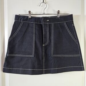 ZARA trf womens black mini skirt  white stitching, pockets, zip fly size M 039